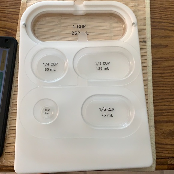 Pampered Chef Kitchen Pampered Chef Cutting Board Poshmark